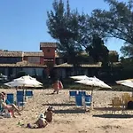Casa pé na areia em Geriba